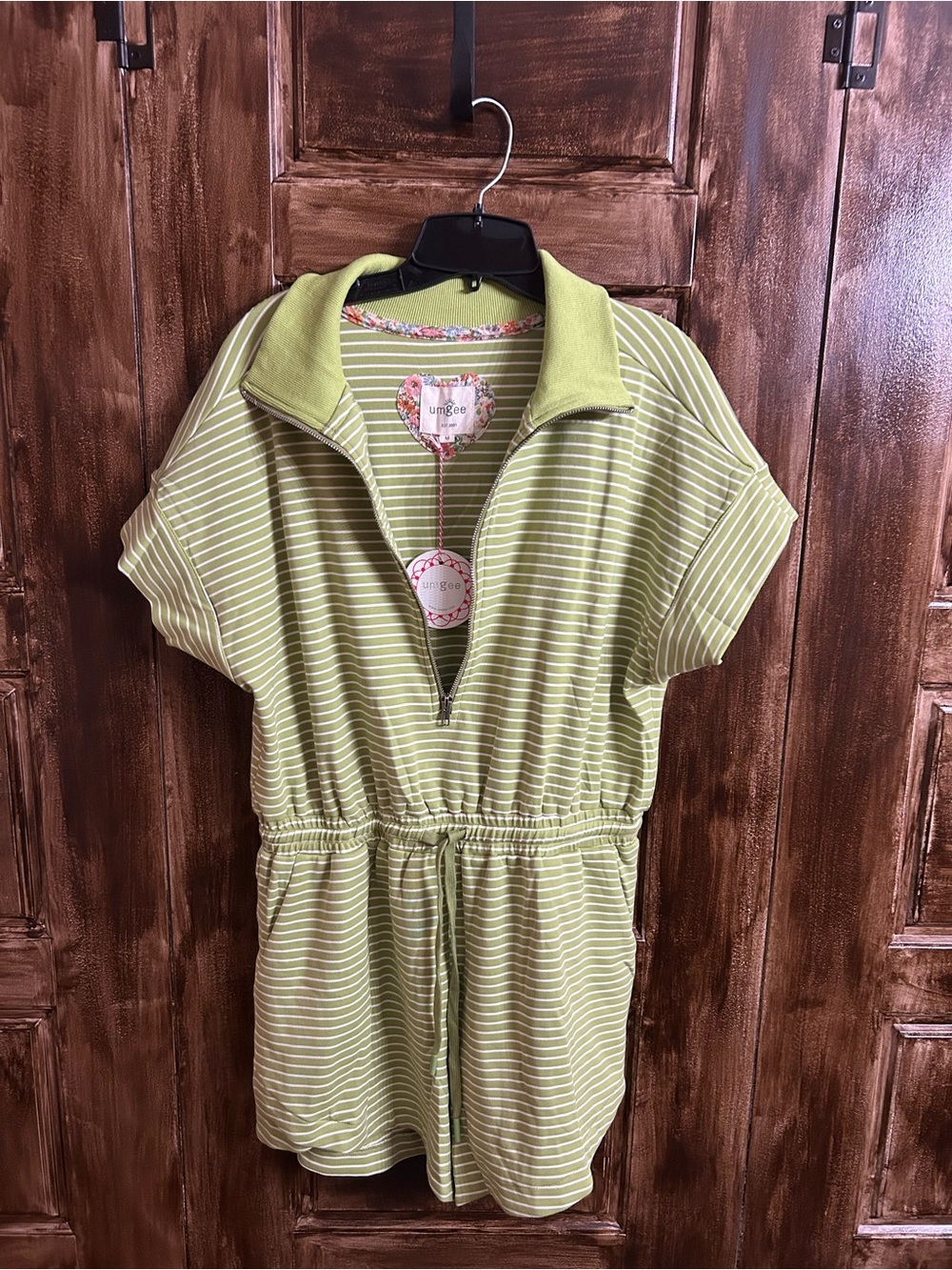 Umgee Green and White Striped Short Romper with Floral Trim Size Medium - Picture 2 of 5
